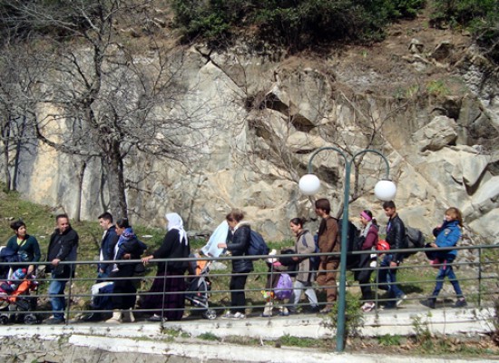 Αναχώρησαν οι πρόσφυγες από τα Λουτρά Σμοκόβου