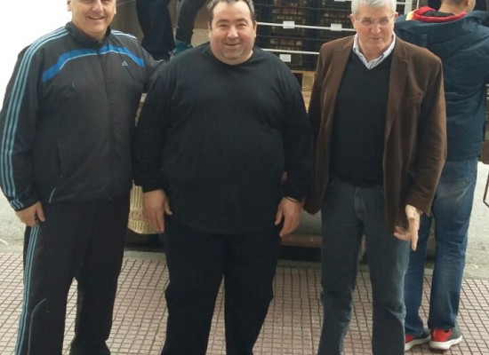 Διανομή φρούτων στους μαθητές του Δήμου Σοφάδων