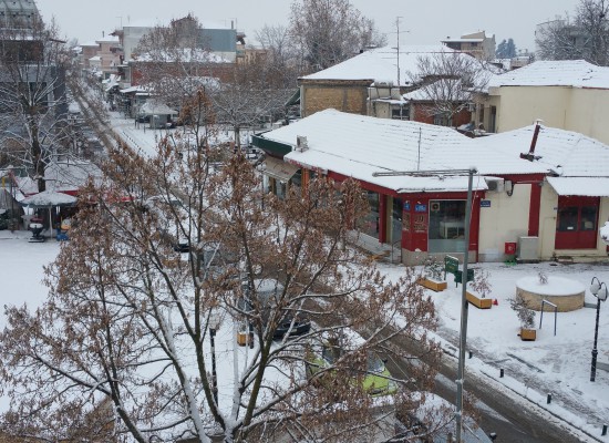 Αποφυγή στάθμευσης σε κεντρικές οδούς για την απρόσκοπτη κίνηση και λειτουργία των δημοτικών οχημάτων