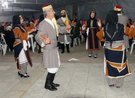 Εντυπωσιακή προσέλευση στο Παραδοσιακό Γλέντι της Αποκριάς στους Σοφάδες