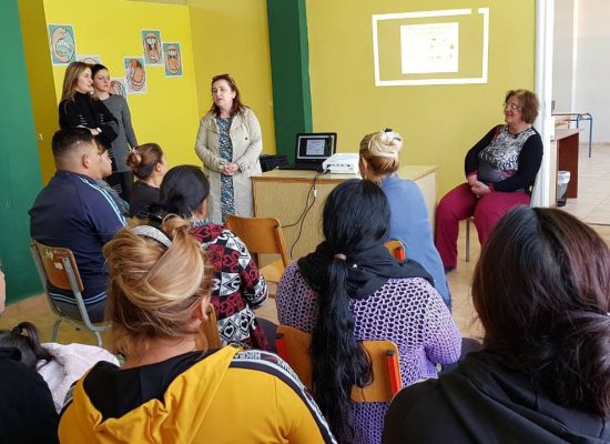 Ενημέρωση για τη Στοματική Υγιεινή  στο  Παράρτημα  Ρομά  του Κέντρου Κοινότητας του Δήμου Σοφάδων