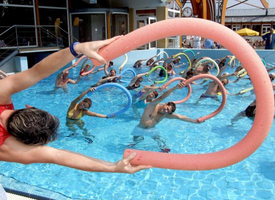 ΔΩΡΕΑΝ ΑΣΚΗΣΗ ΣΤΟ ΝΕΡΟ ΓΙΑ ΟΛΟΥΣ