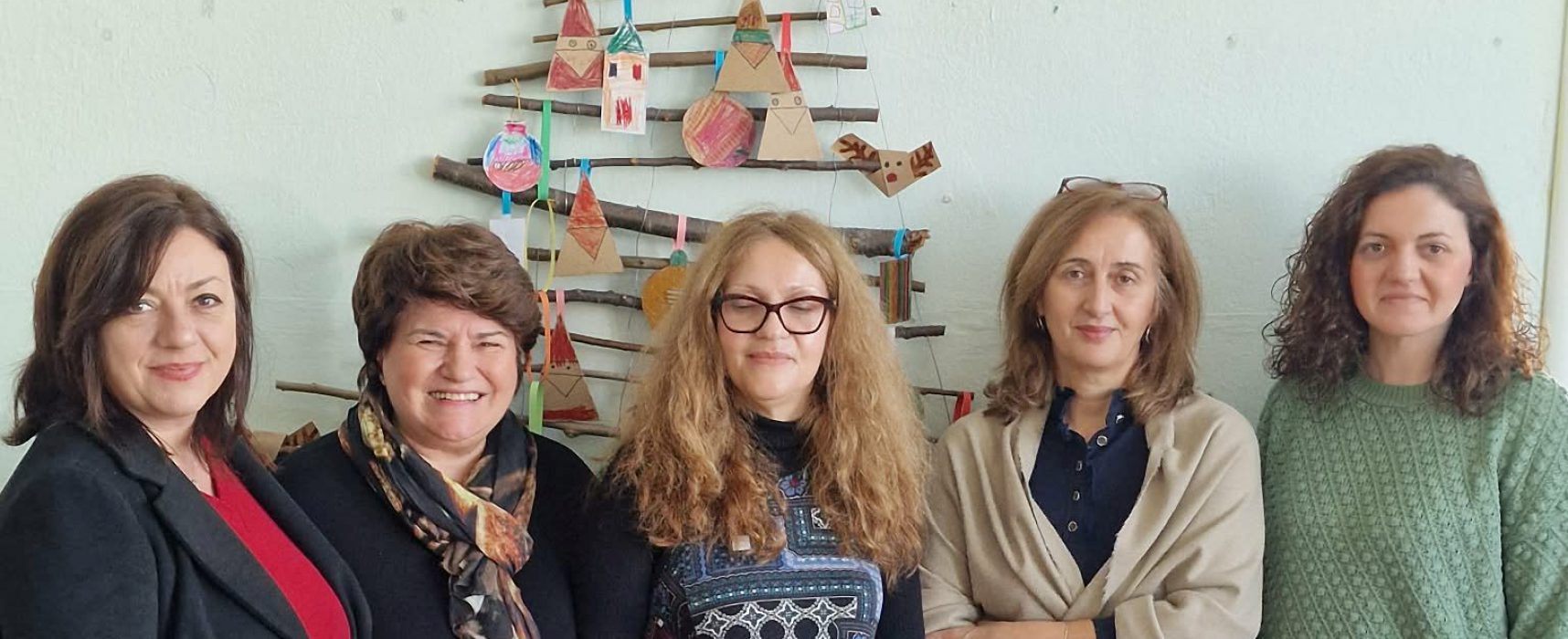 Χριστουγεννιάτικες καλλιτεχνικές εκδηλώσεις στο Παράρτημα Ρομά του Κέντρου Κοινότητας του Δήμου Σοφάδων