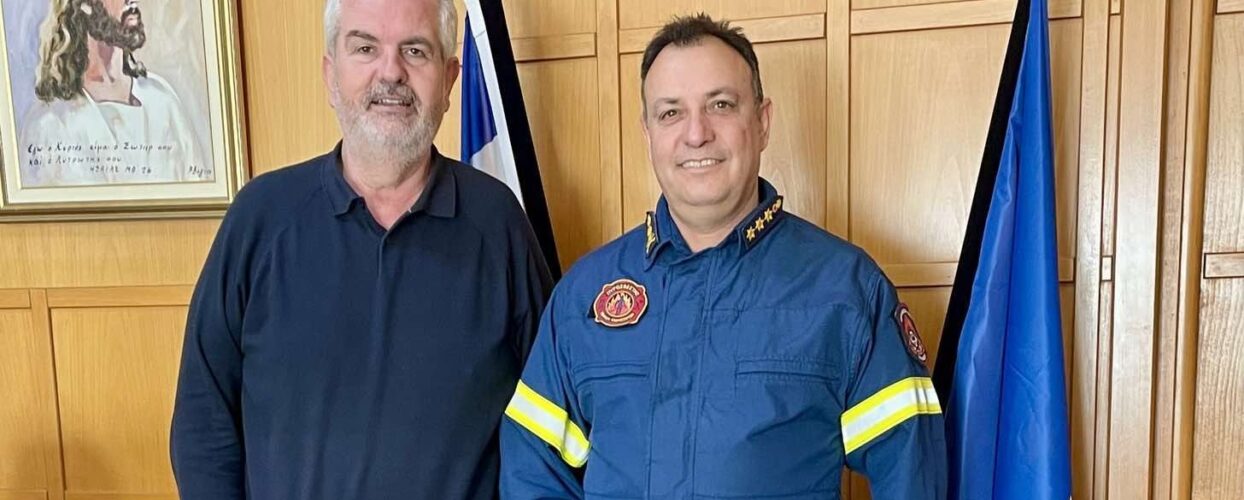 Εθιμοτυπική επίσκεψη του νέου Διοικητή Πυροσβεστικών Υπηρεσιών στον Δήμαρχο Σοφάδων