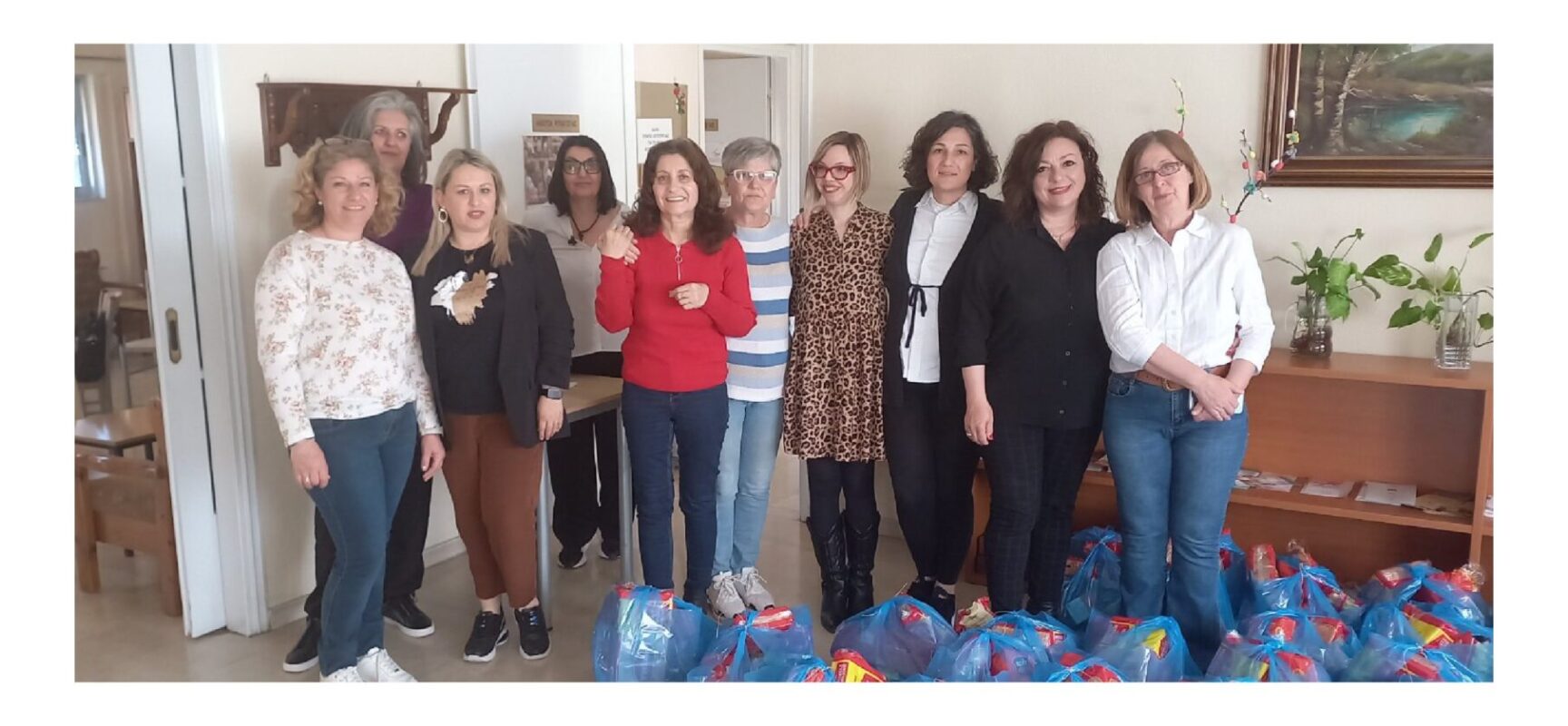 ΔΙΑΝΟΜΗ ΤΡΟΦΙΜΩΝ ΑΠΟ ΤΟ ΚΟΙΝΩΝΙΚΟ ΠΑΝΤΟΠΩΛΕΙΟ ΤΟΥ ΔΗΜΟΥ ΣΟΦΑΔΩΝ