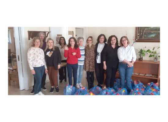 ΔΙΑΝΟΜΗ ΤΡΟΦΙΜΩΝ ΑΠΟ ΤΟ ΚΟΙΝΩΝΙΚΟ ΠΑΝΤΟΠΩΛΕΙΟ ΤΟΥ ΔΗΜΟΥ ΣΟΦΑΔΩΝ